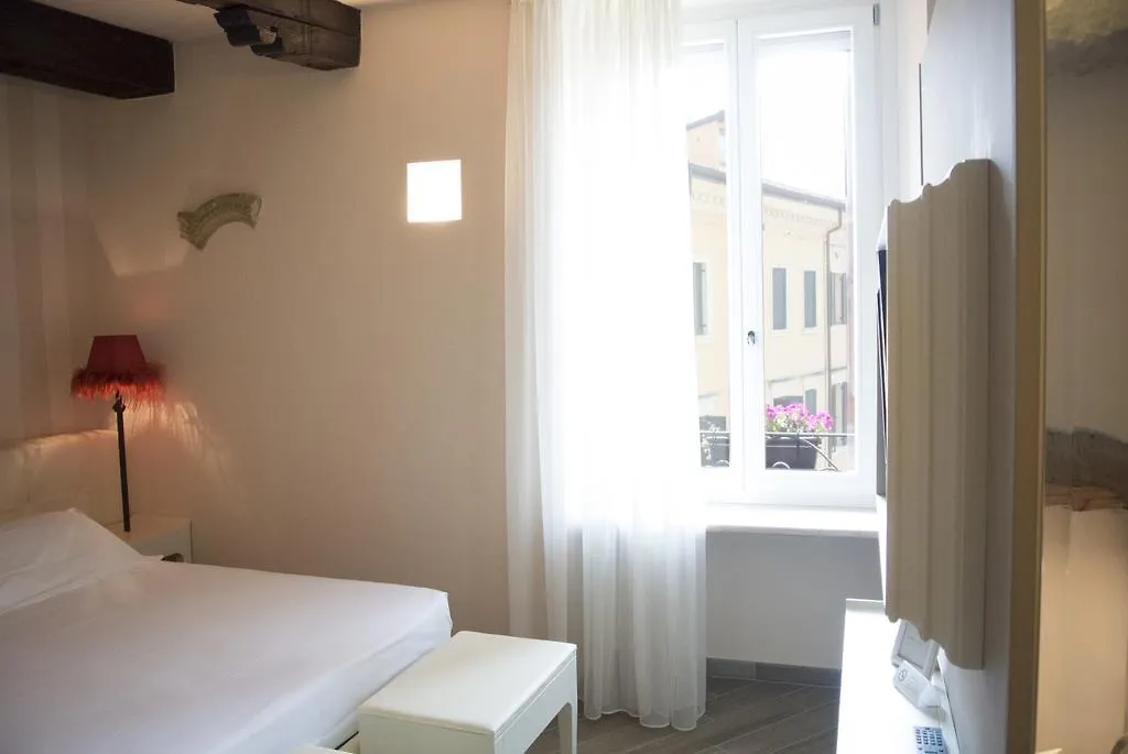 Bed & Breakfast B&B Verona Centro Italy